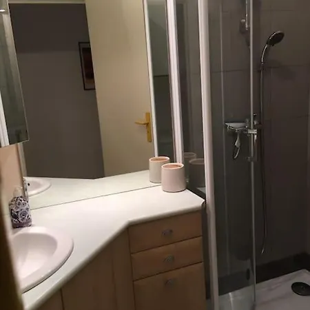 Bel 4pers Rdc/parking/terrasse/ Jardin