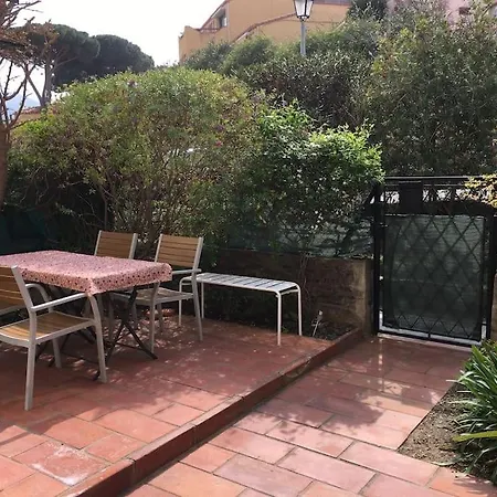 Bel 4pers Rdc/parking/terrasse/ Jardin Διαμέρισμα