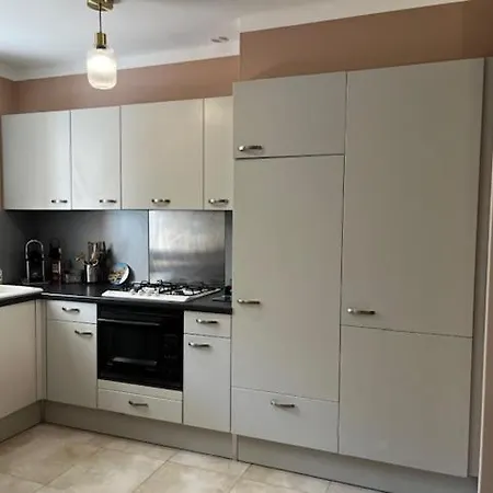 דירה Bel 4pers Rdc/parking/terrasse/ Jardin