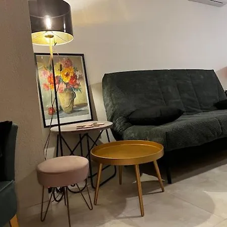 Bel 4pers Rdc/parking/terrasse/ Jardin *