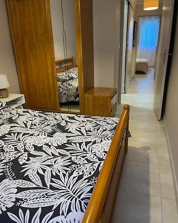דירה Bel 4pers Rdc/parking/terrasse/ Jardin *
